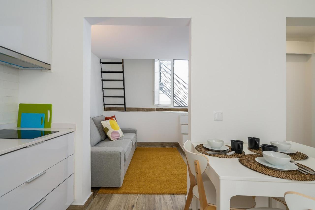 Tia Anica House II - Apartment With Terrace In Central Fuseta Beach Village Buitenkant foto